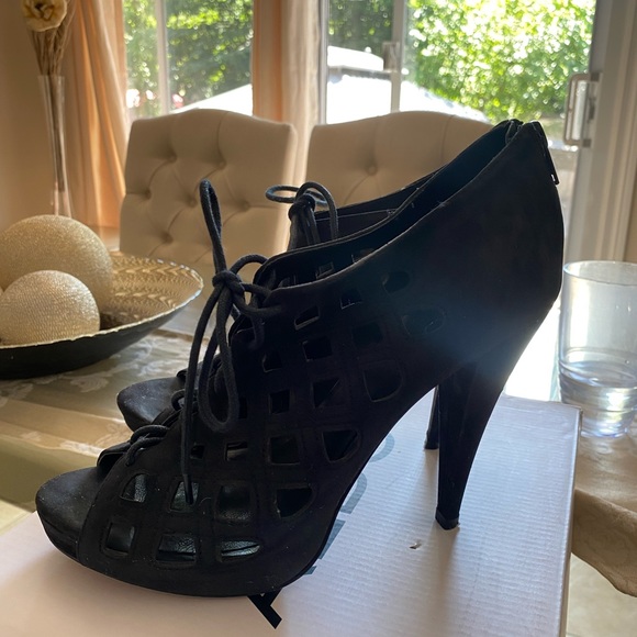 Comfy heels for a night out!